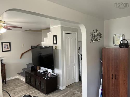 3569 Ellsworth Avenue, New Waterford, NS 