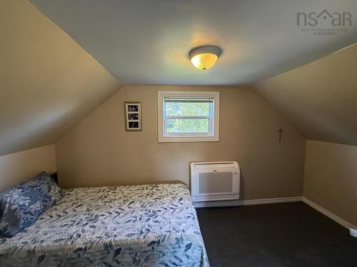 3569 Ellsworth Avenue, New Waterford, NS 