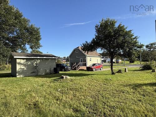 3569 Ellsworth Avenue, New Waterford, NS 