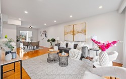 783 Dodsworth Crescent Mississauga, ON L4Y 2H8
