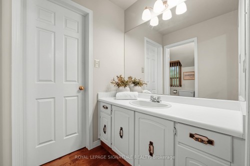 54 Ambrose Road, Toronto, ON 