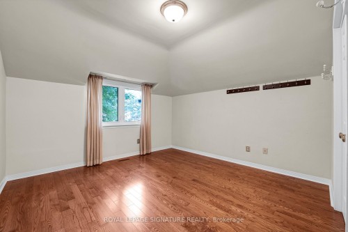 54 Ambrose Road, Toronto, ON 