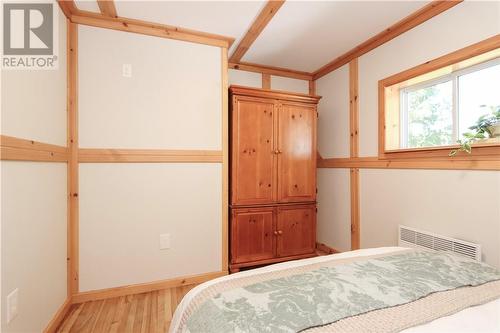 1123 Regional Road 10, Whitefish, ON 