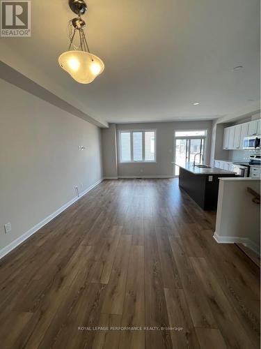 33 WATCHIM STREET , Ottawa, Ontario K4A 3W6 3