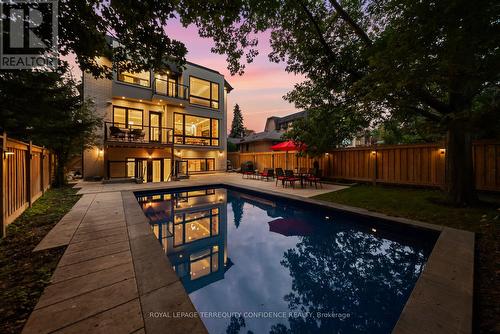 8 Canary Crescent, Toronto, ON 
