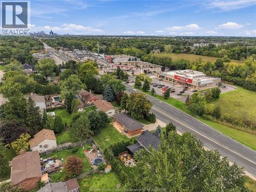 4045 Dougall Avenue, Windsor, ON 