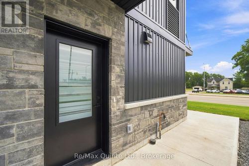A - 5 SIENNA AVENUE , Belleville (Belleville Ward), Ontario K8P 4G5 5