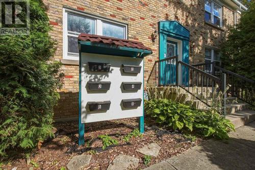 4 - 137 WINDSOR CRESCENT , London South (South F), Ontario N6C 1V9 4