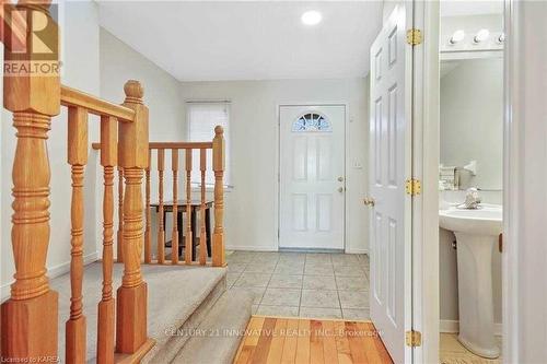 458 FREEMAN CRESCENT E , Kingston, Ontario K7K 7C8 3