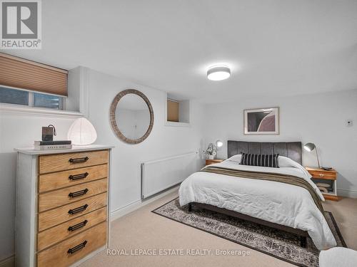22 Hill Crescent, Toronto, ON 
