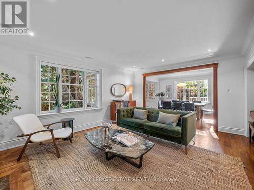 22 Hill Crescent, Toronto, ON 