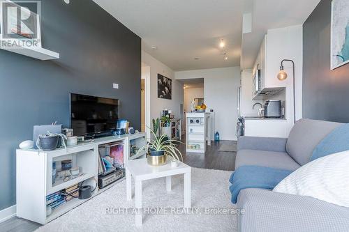 409 - 681 Yonge Street, Barrie, ON 