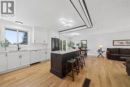 210 Patricia Crescent, Selwyn, ON 