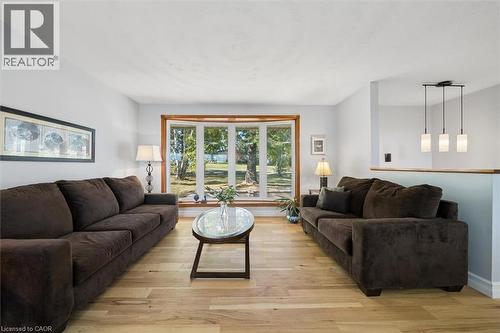 210 Patricia Crescent, Selwyn, ON 