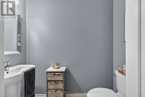211 Classic Avenue, Welland (Lincoln/Crowland), ON 