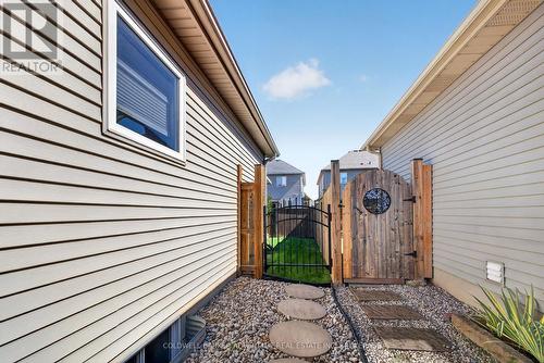 211 Classic Avenue, Welland (Lincoln/Crowland), ON 