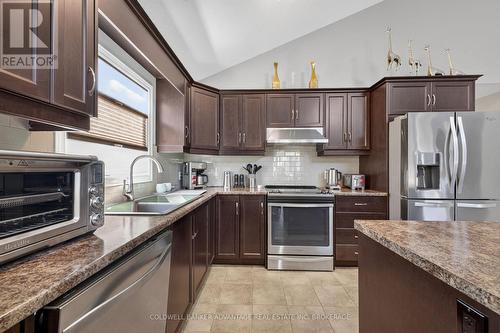 211 Classic Avenue, Welland (Lincoln/Crowland), ON 