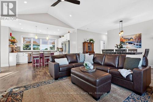 4379 Henderson Road, Milton (Tr Rural Trafalgar), ON 