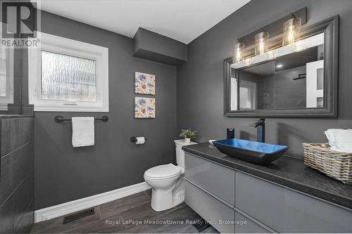 96 Macdonald Crescent, Milton (Dp Dorset Park), ON 