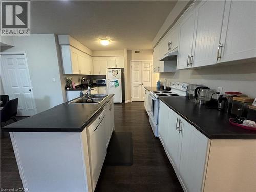 205 RACHEL Crescent Unit# B , Kitchener, Ontario N2R 0H7 5