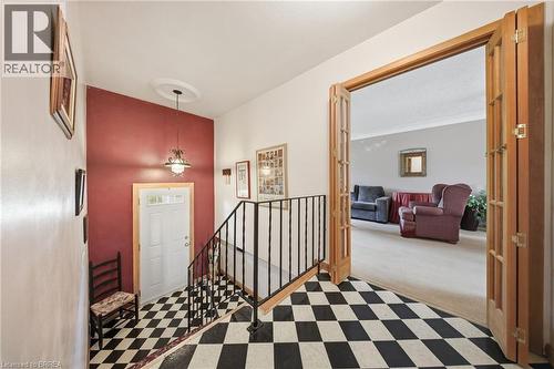 14 Falkland Road, Falkland, ON 