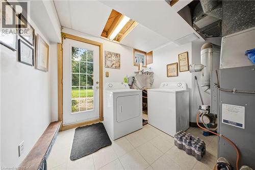 14 Falkland Road, Falkland, ON 