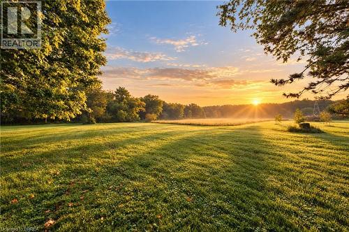 14 Falkland Road, Falkland, ON 