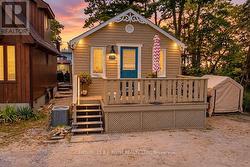 230 SHORE LANE Wasaga Beach, ON L9Z 2J1