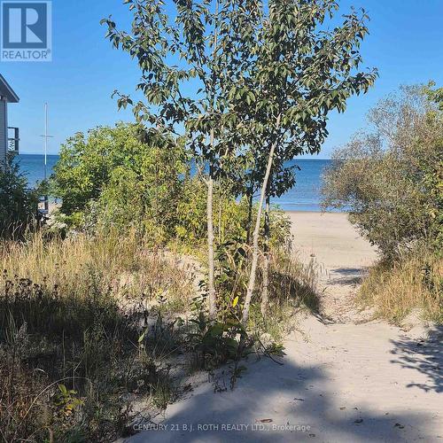 230 Shore Lane, Wasaga Beach, ON 