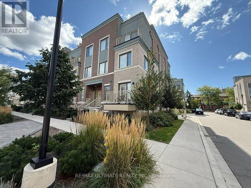 32 - 15 WILLIAM JACKSON WAY , Toronto, Ontario M8V 0J8 2