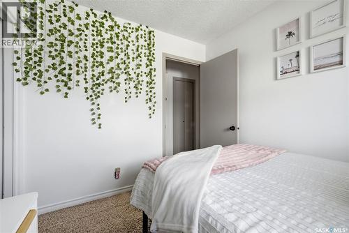 80 Eden Avenue, Regina, SK 