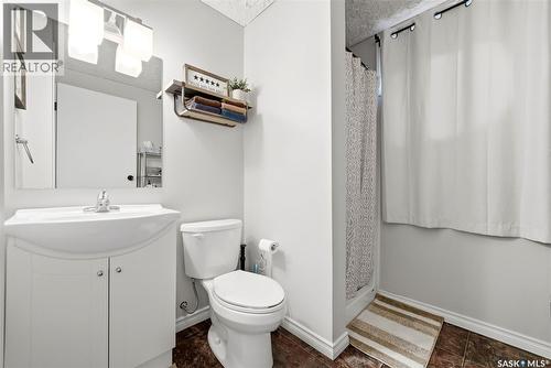 80 Eden Avenue, Regina, SK 