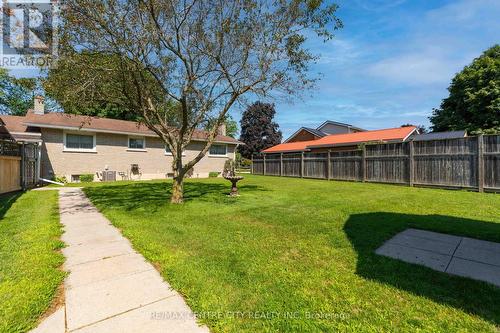 Lots of space left to entertain - 8114 Sandytown Road, Bayham (Straffordville), ON 