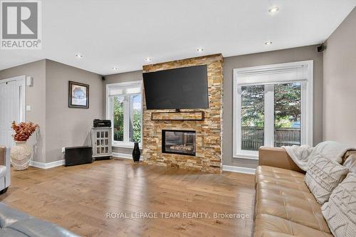 5668 Mahogany Lane, Ottawa, ON 