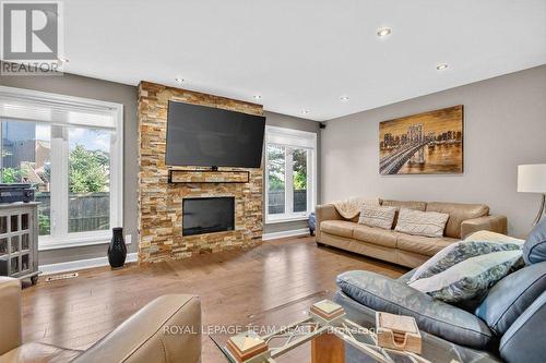 5668 Mahogany Lane, Ottawa, ON 