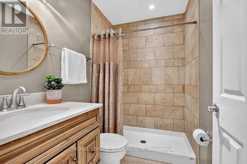 5668 Mahogany Lane, Ottawa, ON 