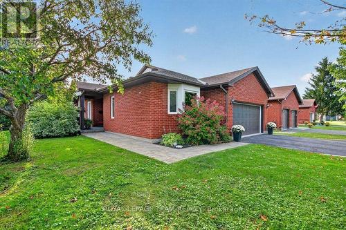 5668 Mahogany Lane, Ottawa, ON 
