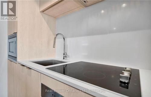 713 - 1 Jarvis Street, Hamilton (Beasley), ON 