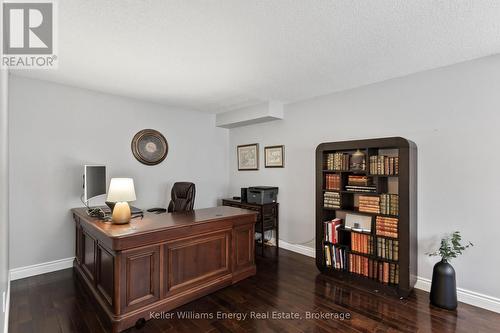 523 Palmtree Crescent, Oshawa (Eastdale), ON 