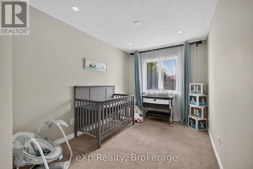 4 - 975 Strasburg Road, Kitchener, ON 