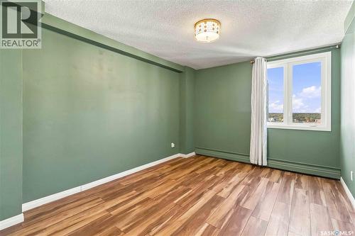 1907 320 5Th Avenue N, Saskatoon, SK 