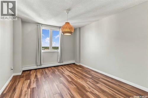 1907 320 5Th Avenue N, Saskatoon, SK 