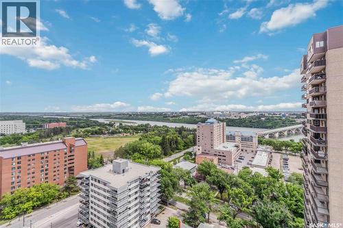 1907 320 5Th Avenue N, Saskatoon, SK 