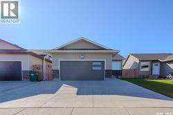 622 Rosewood BOULEVARD W Saskatoon, SK S7V 0J7
