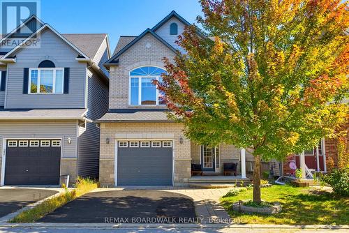 210 Broxburn Crescent, Ottawa, ON 