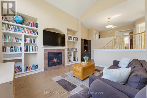 210 Broxburn Crescent, Ottawa, ON 