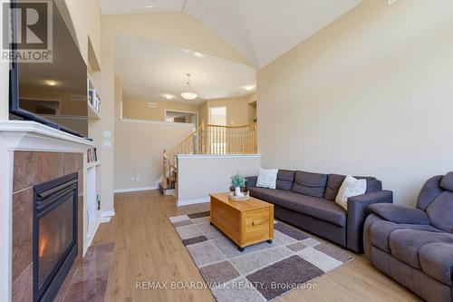 210 Broxburn Crescent, Ottawa, ON 