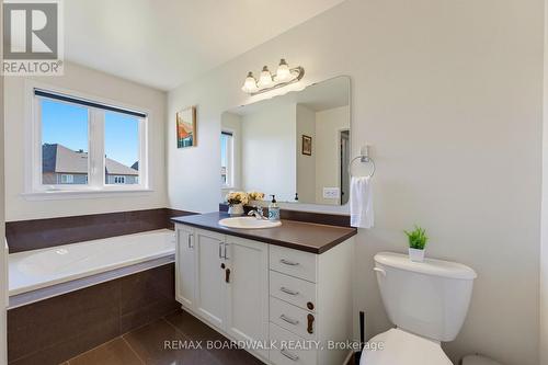210 Broxburn Crescent, Ottawa, ON 