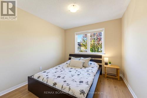 210 Broxburn Crescent, Ottawa, ON 