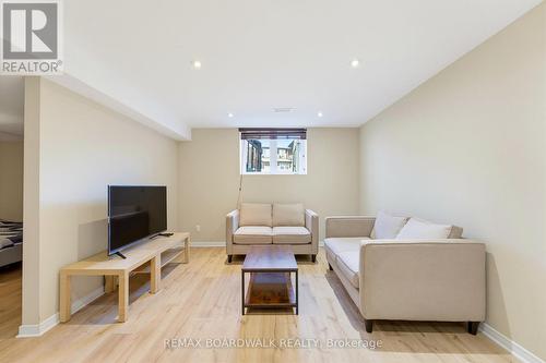 210 Broxburn Crescent, Ottawa, ON 